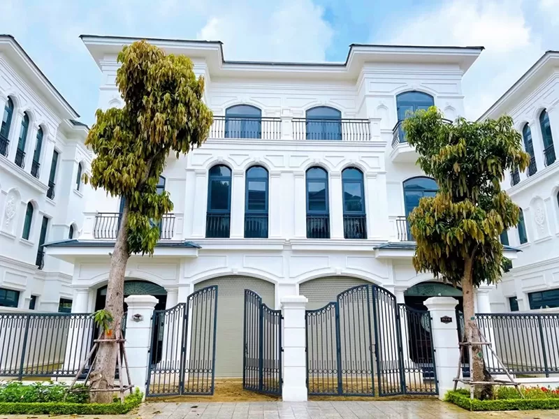 Song lập Vinhomes Global Gate